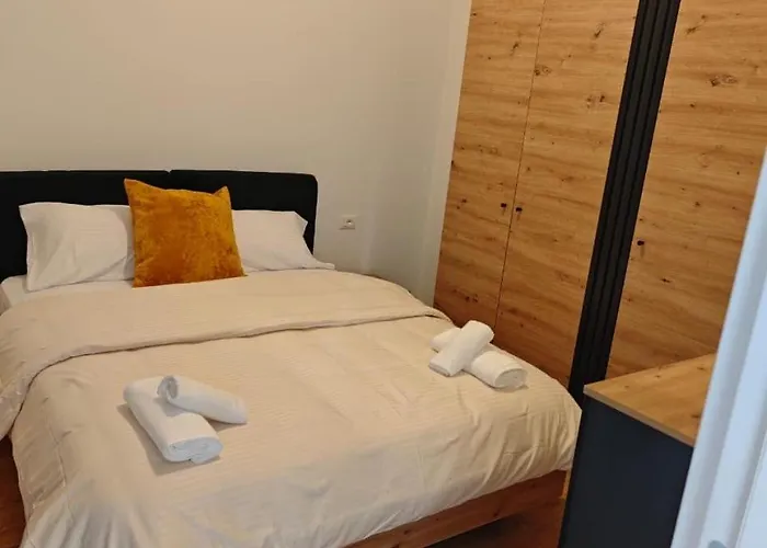 Main Pazari Ri تيرانا